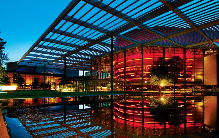Fronted by a reflecting pool, Dallas’ new Winspear Opera House offers a year-round schedule of performances. (Photo by Michael Amador)