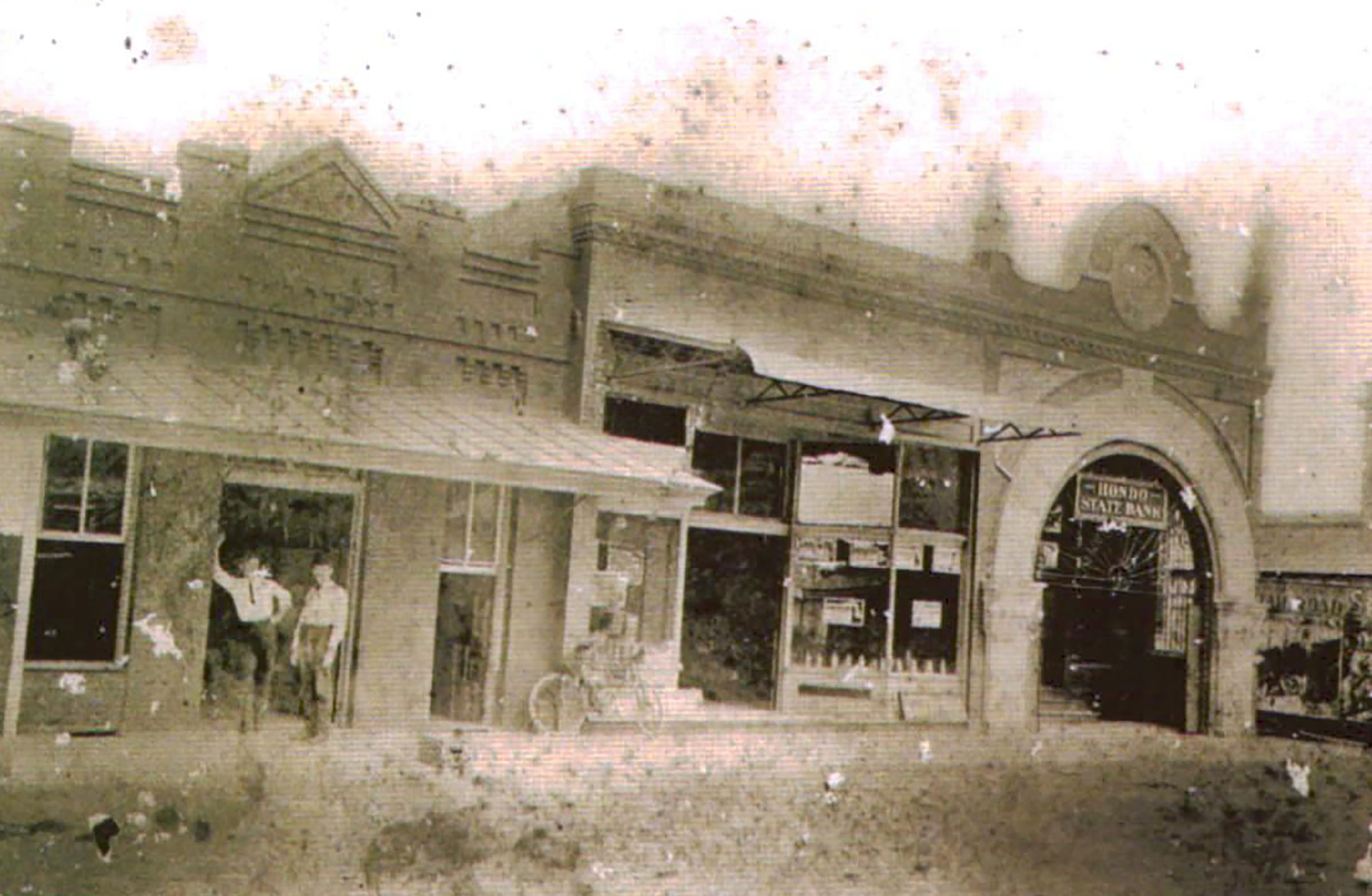 Old photo of the exterior of a bank