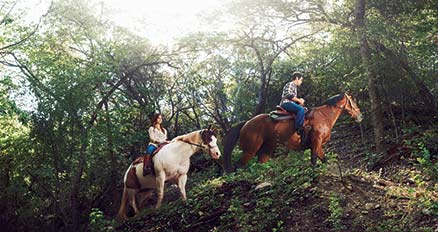 travaasa-austin-farm-trail-ride