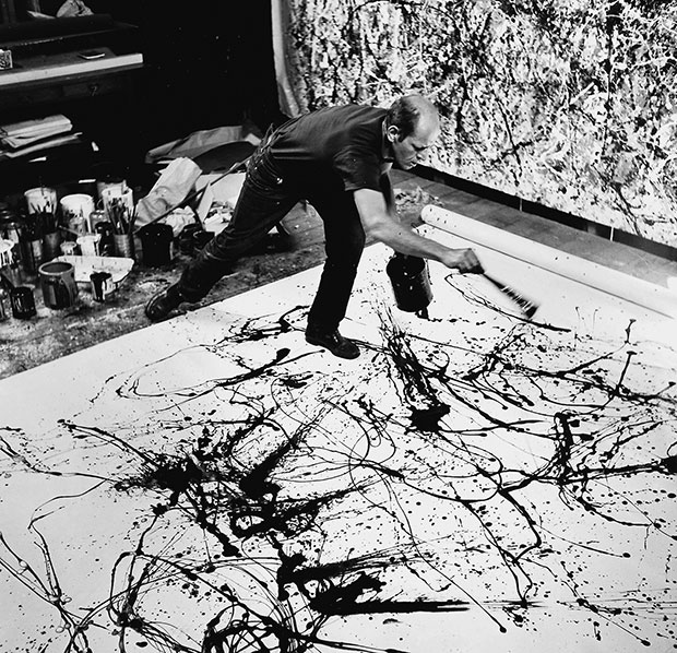 Jackson Pollock 1956-1957 (Photo by Hans Namuth)
