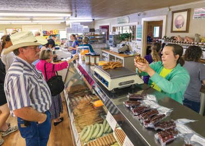 Green’s Sausage House dishes good grub in the traditional rural way