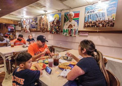 Hickory Hollow Is Houston’s Go-To Spot for Comfort Food and Bluegrass Jams