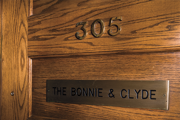 Bonnie and Clyde plaque at the Stockyards Hotel