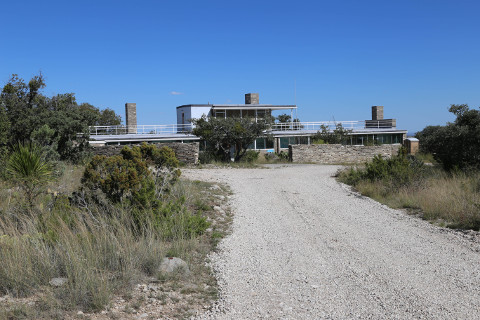 Front view of the Ship on the Desert house