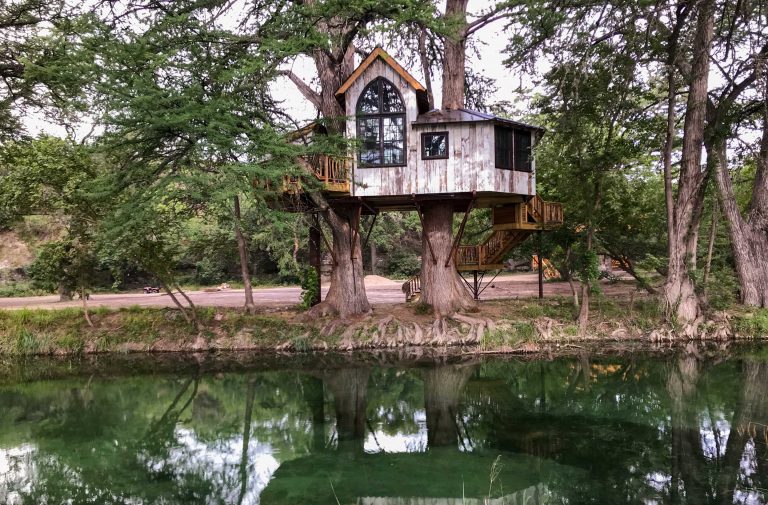 Luxury Treehouse Resort Opens in Utopia