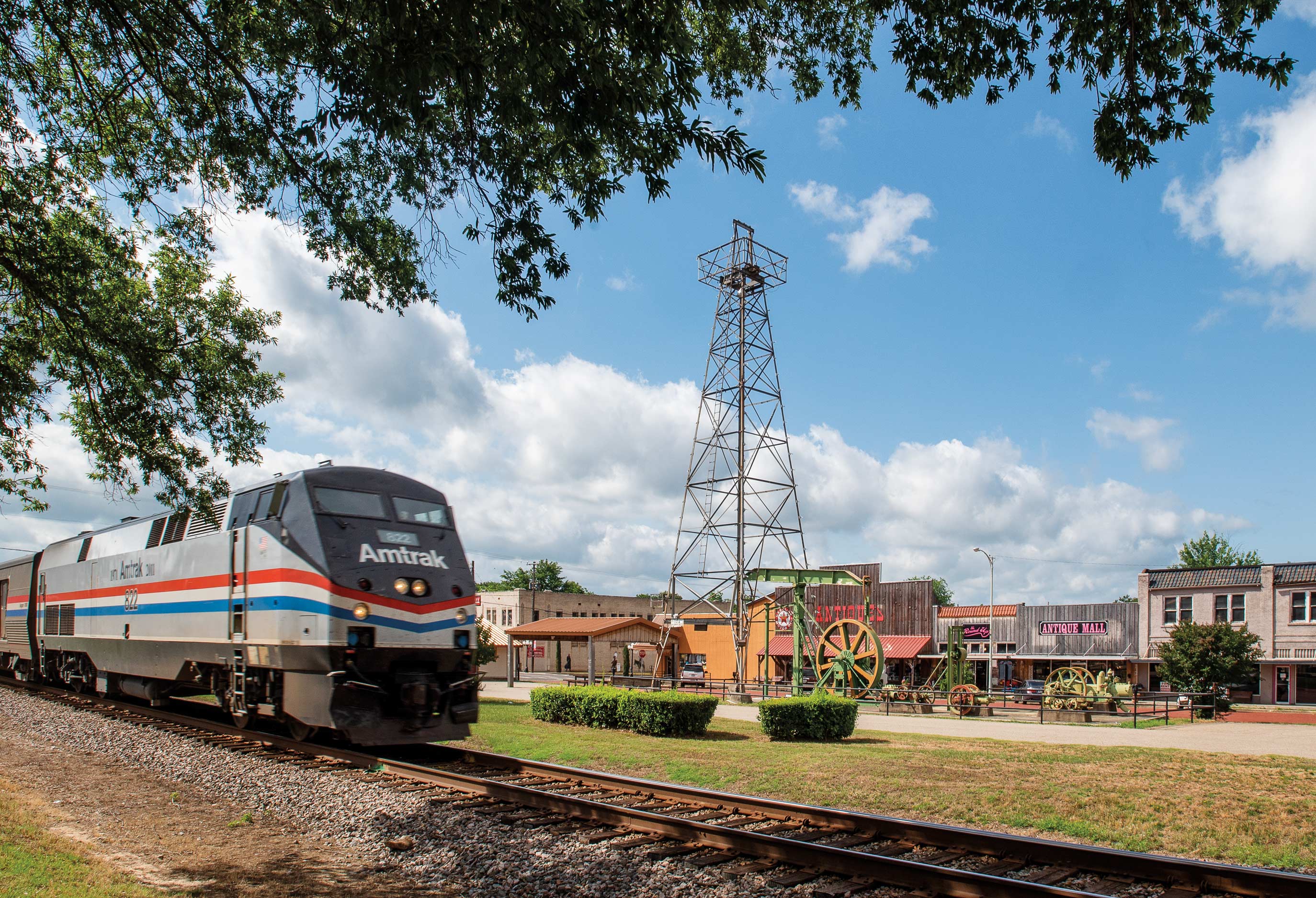A train on the tracks in Gladewater