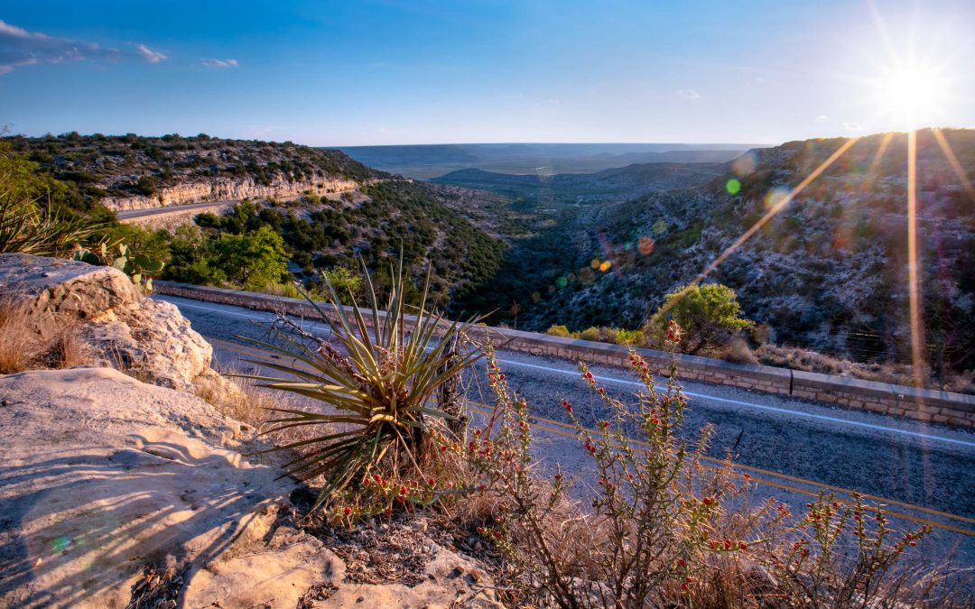 A Scenic Detour off Interstate 10 Reveals Spectacular Views of the Pecos River Valley