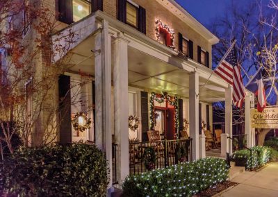 These 5 Hotels Will Transport You Back to Texas’ Railroading Days