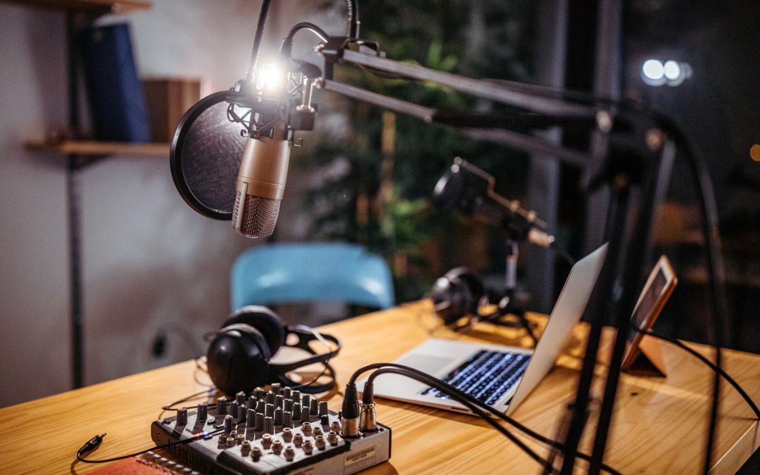 5 Texas Podcasts to Listen to Now