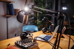 5 Texas Podcasts to Listen to Now