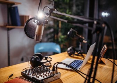 5 Texas Podcasts to Listen to Now