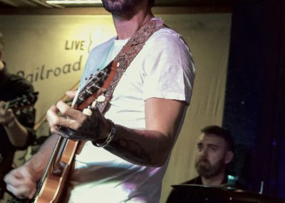 Musician Ryan Bingham’s Link to Railroad Blues, Under the ‘Big Country Sky’ in Alpine