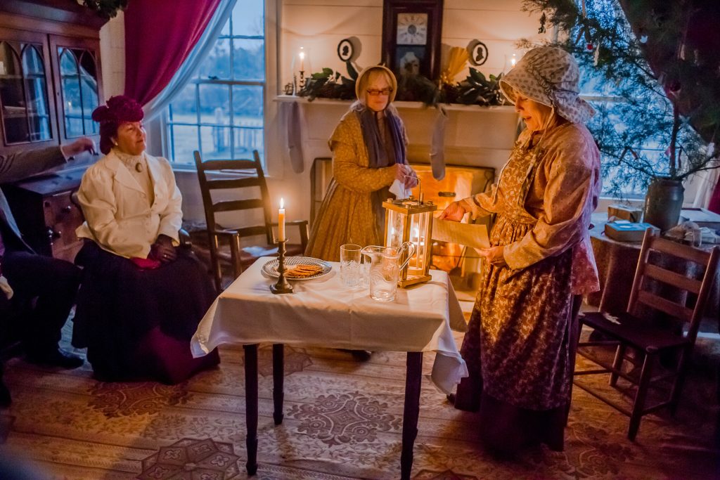 Add the Outdoors and History to Your Holiday Festivities at These Six Texas State Park Events