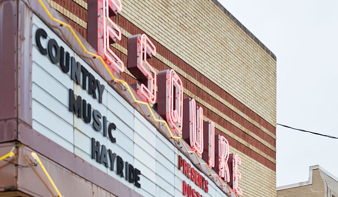 Plan a Weekend in Carthage With Country Music, Boudin, and Kayaking