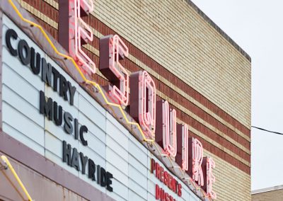 Plan a Weekend in Carthage With Country Music, Boudin, and Kayaking