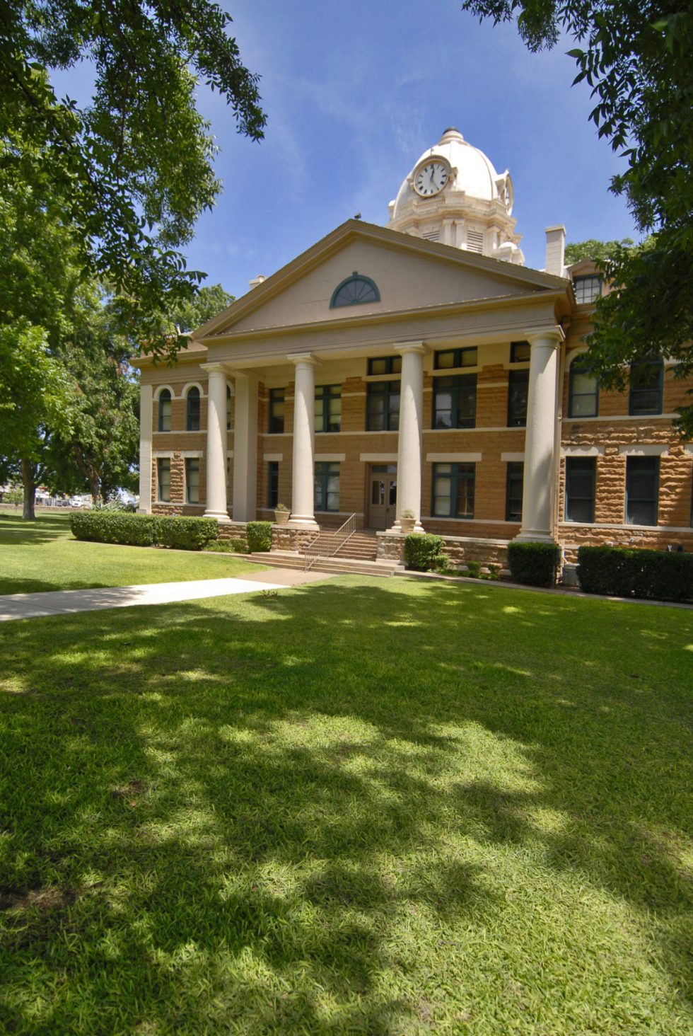 The Town of Mason Mourns the Loss of Its Beloved Historic Courthouse