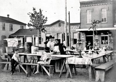 A Chili Queen Holds Court in 1904 San Antonio