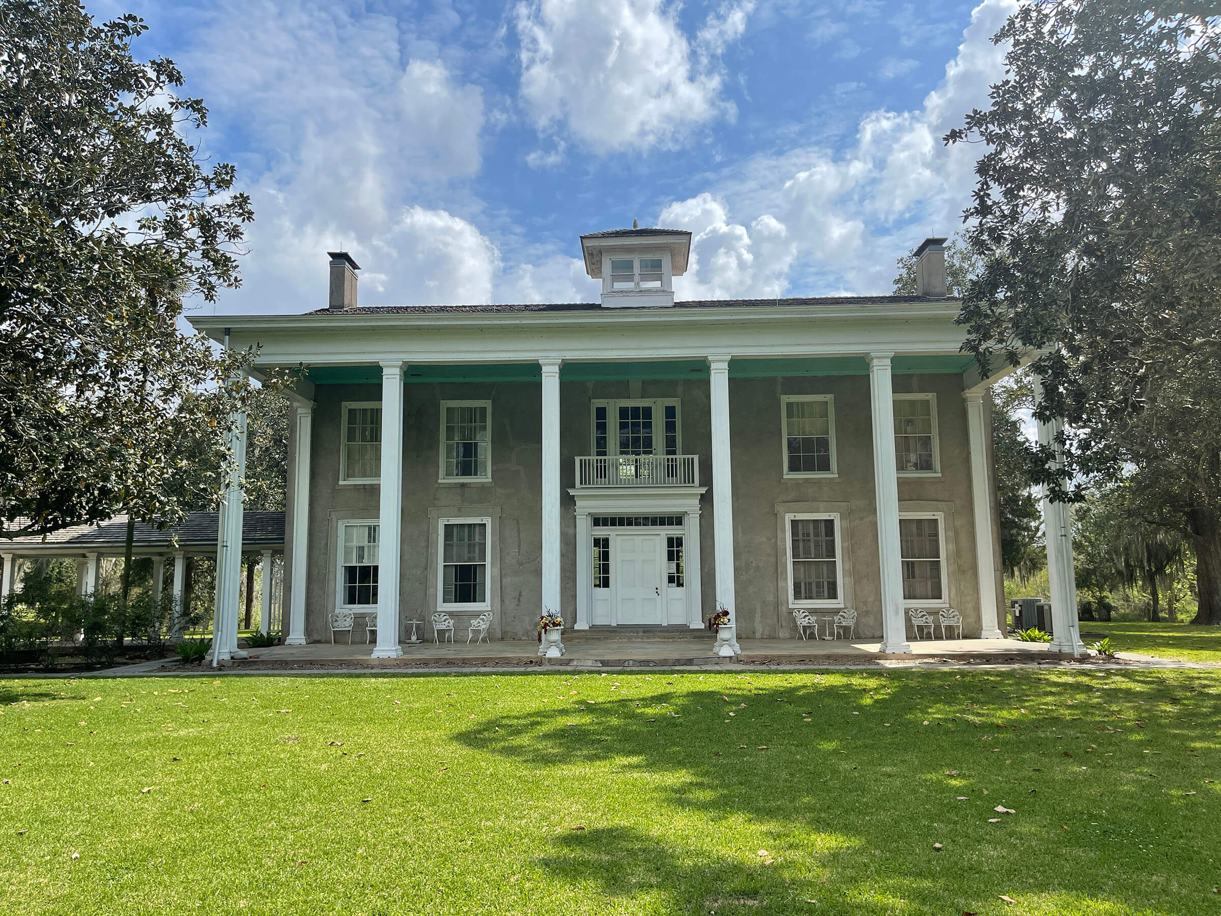 The mansion on the grounds of the Varner-Hogg Plantation State Historic Site in West Columbia. Photo by Kahron Spearman. 