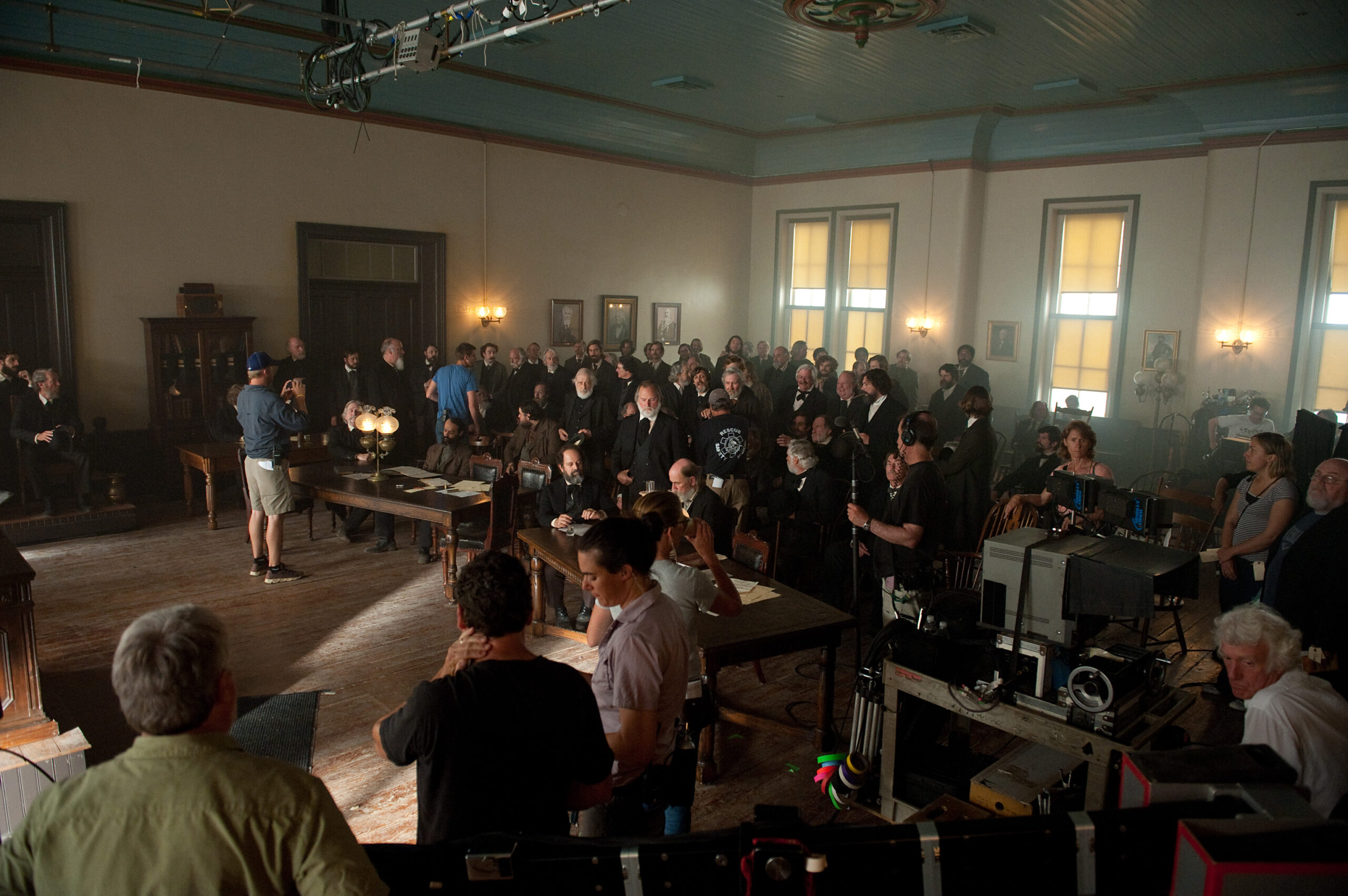 filming true grit in old courthouse cast and crew