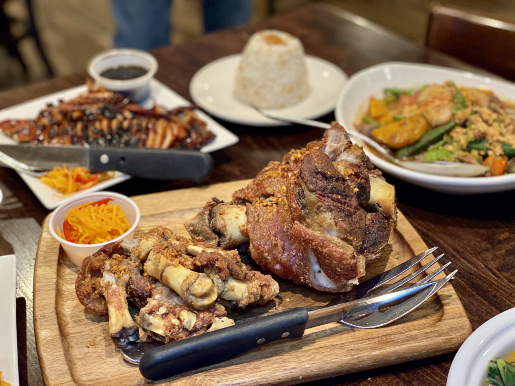 pork, filipino dish, gerry's grill, restaurant interior