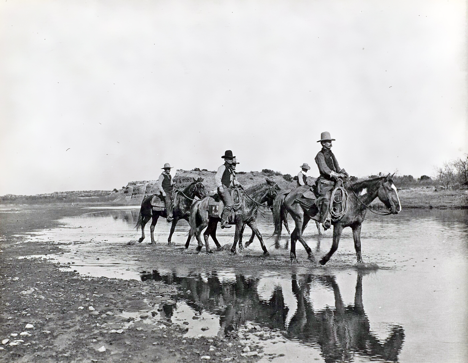 View of Laredo, Texas in the early 1900] - The Portal to Texas History