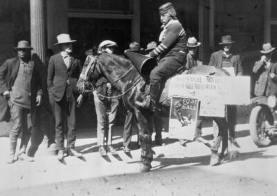 By Spreading the Word, Town Crier ‘Megaphone Myers’ Became a Beloved Part of San Antonio