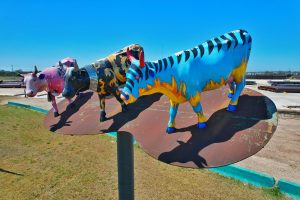 Roadside Oddity: the Metal Art of the Eclectic Menagerie in Houston