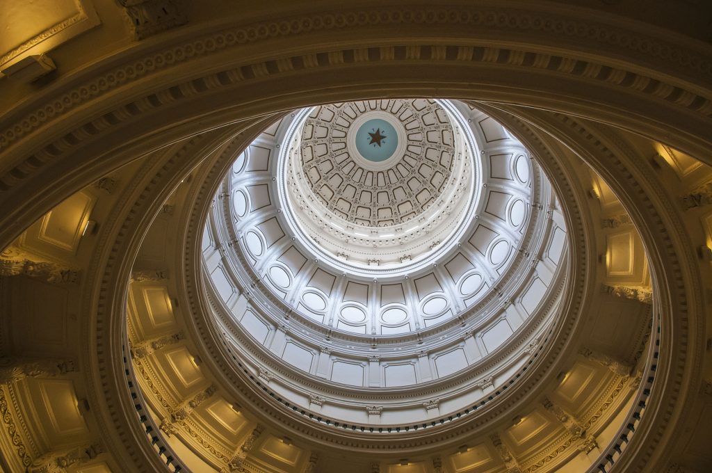 A view looking up from the state capitol routunda