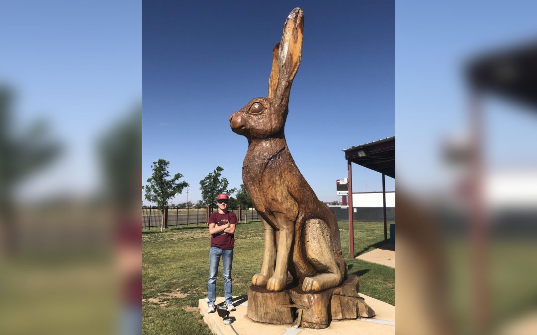 In the Texas Panhandle, a Farmer Turned Woodcarver Chisels Out a Name for Himself