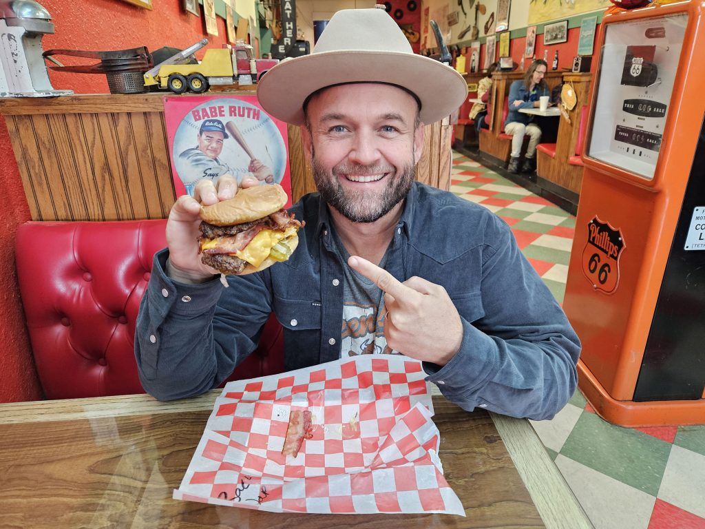 The Daytripper Tries Burgers and Burritos in Borger