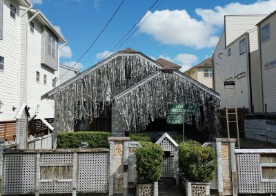 Roadside Oddity: Beer Can House