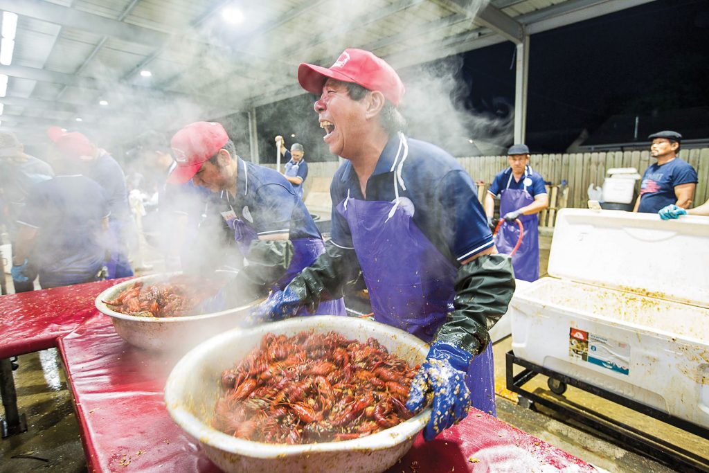 This Massive Viet-Cajun Crawfish Boil Is a Religious Experience