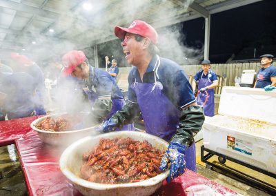 This Massive Viet-Cajun Crawfish Boil Is a Religious Experience